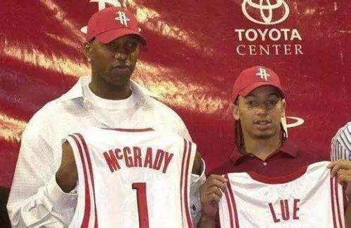 德天空：由于德国与科特迪瓦同组，双方明年3月友谊赛将取消（德天空：因分入同一小组，德国与科特迪瓦取消明年3月热身赛）