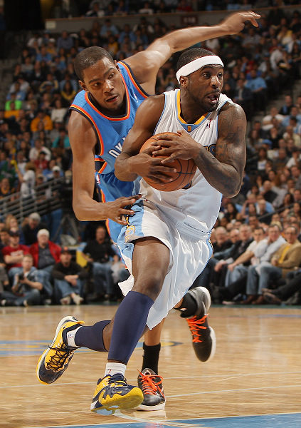 费迪南德：姆伯莫态度严谨且敬业，他能给曼联带来积极的影响（费迪南德看好姆伯莫：职业态度一流，能为曼联带来积极变化）