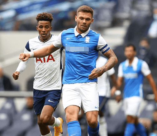 武汉三镇官方：邓涵文将于合同期满后离队（武汉三镇官宣：邓涵文合同到期后将离队）